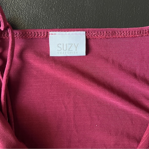 Suzy Shier Y2K Burgundy Cowl Neck Sleeveless Top Built In Necklace - Picture 5 of 8